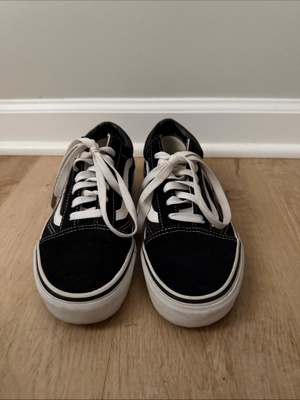 Vans - Picture 4 of 6